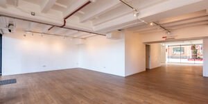 Image of an empty gallery.