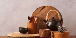Image of wooden utensils.