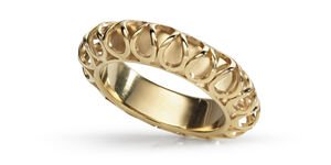 Image of a gold ring.