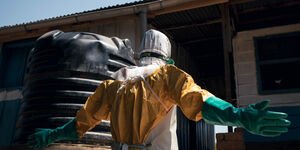 Image of a doctor wearing PPE.