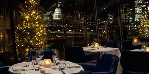 Image of a dinner table.