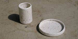 Image of a ceramic cup and plate.
