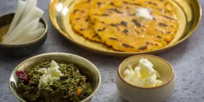 Makki ki Roti and Sarson Da Saag